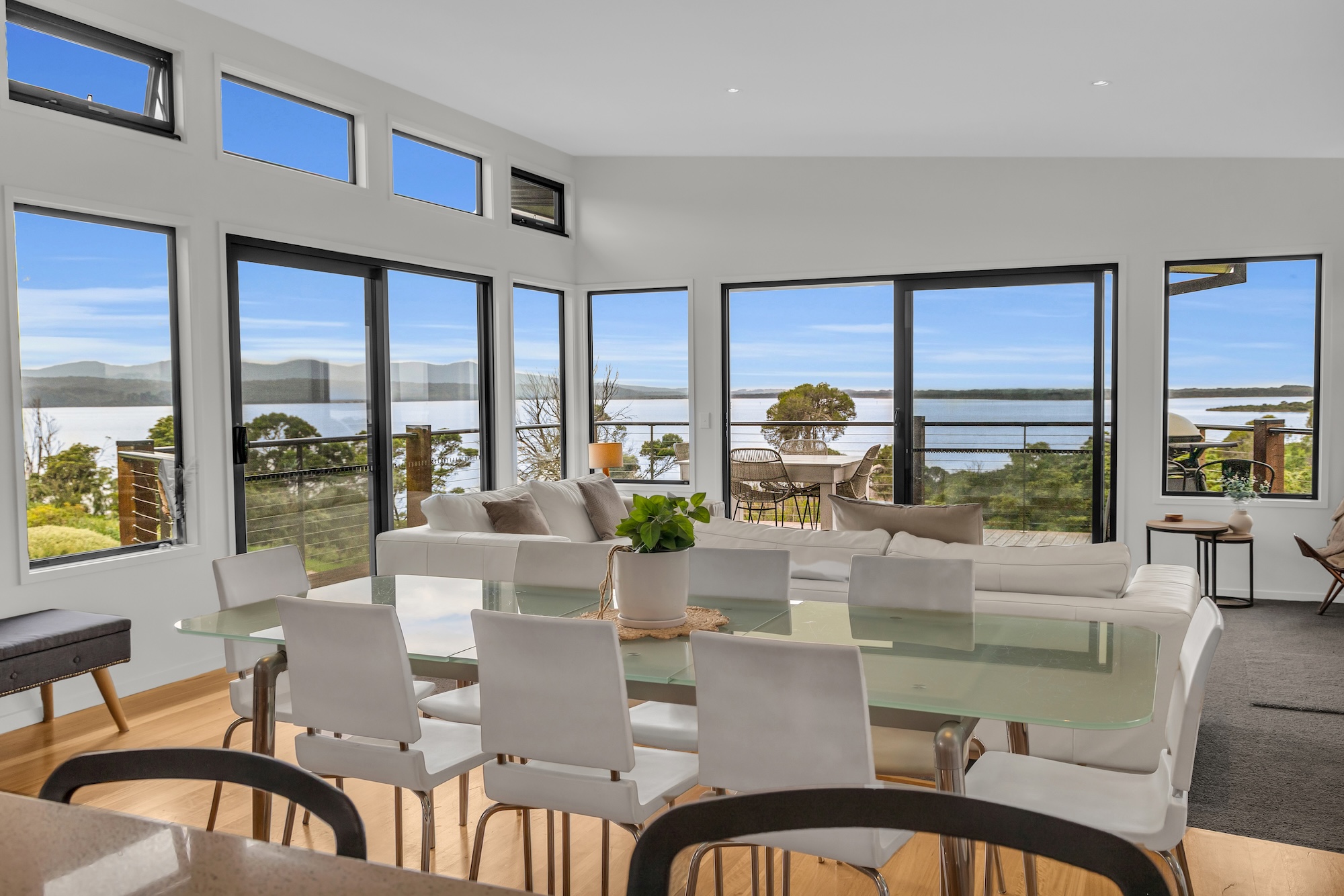 Four on Stingray Point luxury holiday rental in Mallacoota - Interior/exterior view 2