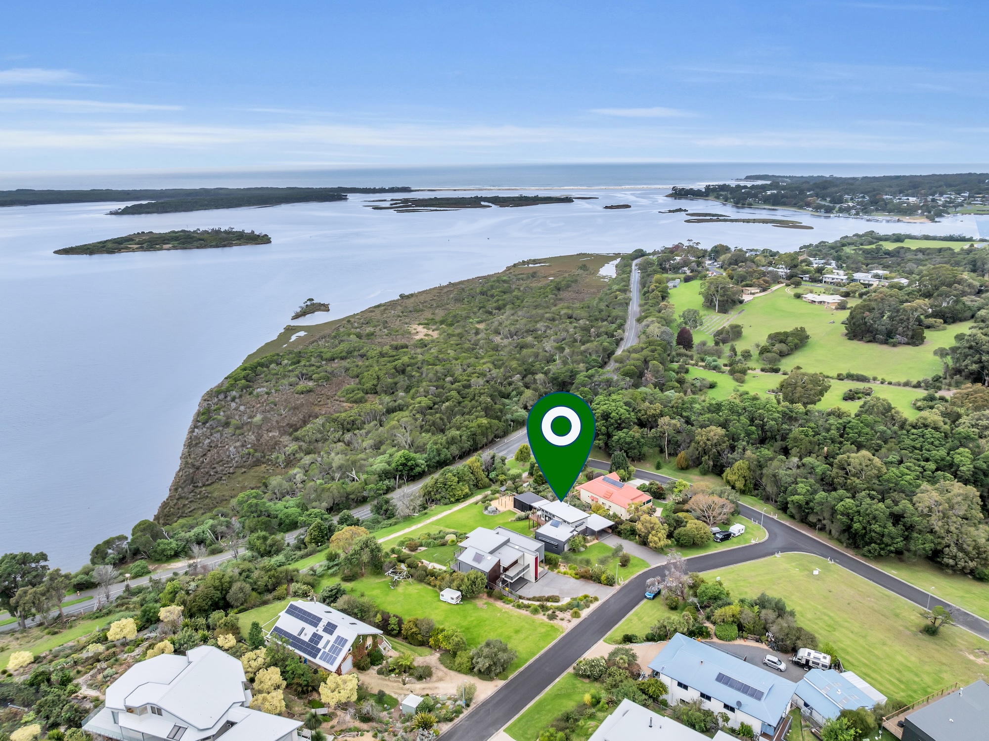 Four on Stingray Point - Image 39