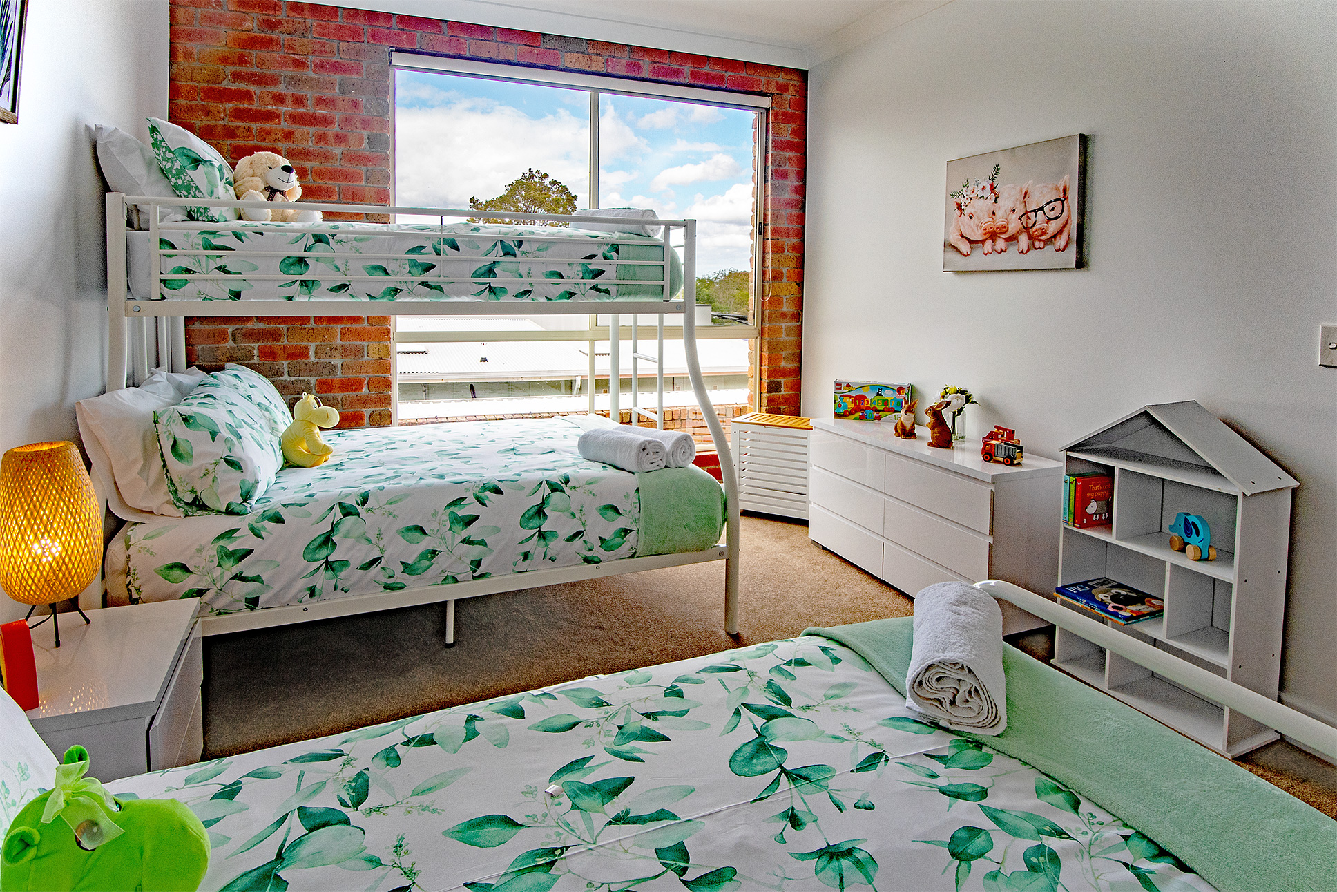 High Tide Apartment - Image 11
