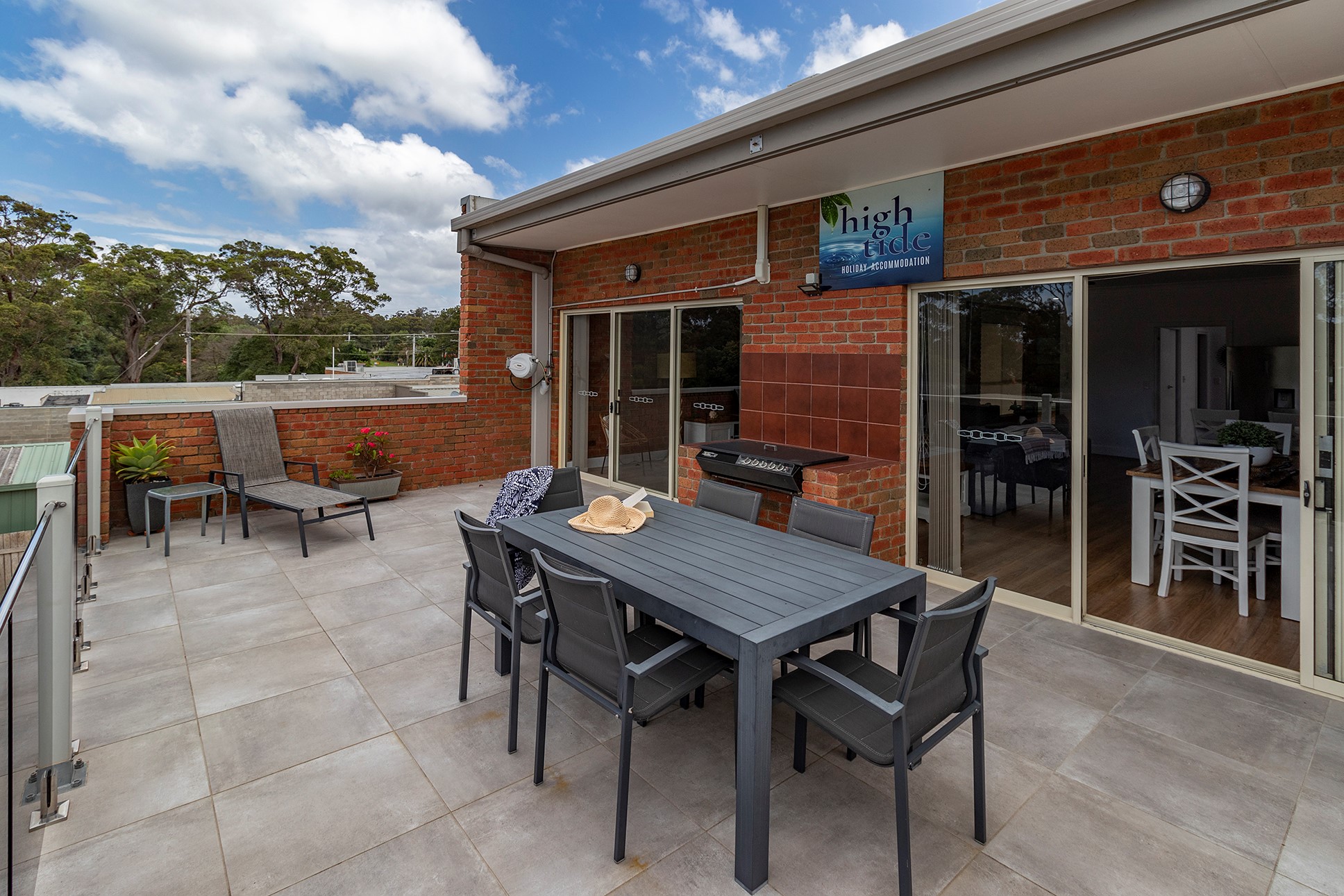 High Tide Apartment - Image 16