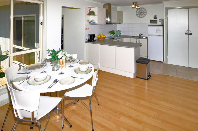 Lacy's Place luxury holiday rental in Mallacoota - Interior/exterior view 3