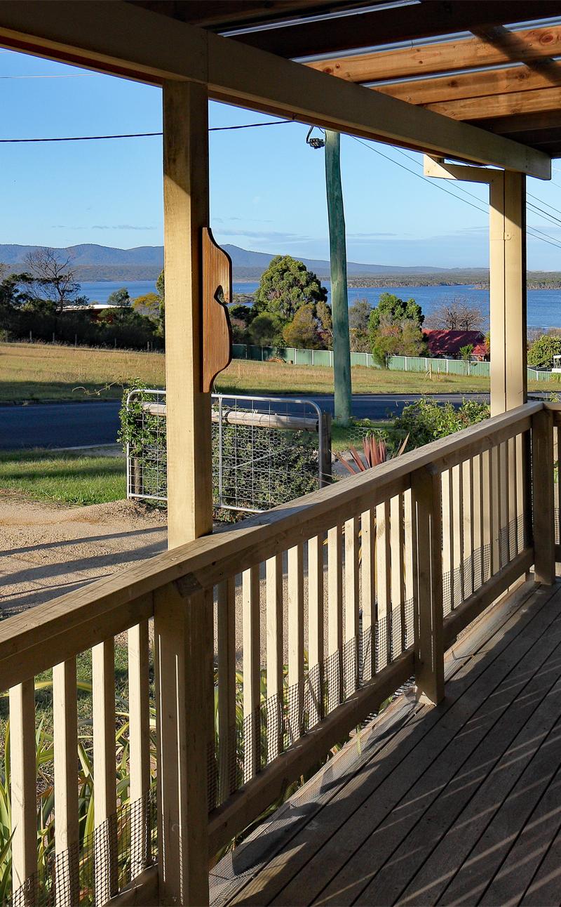 27 Mirrabooka Rd luxury holiday rental in Mallacoota - Interior/exterior view 1