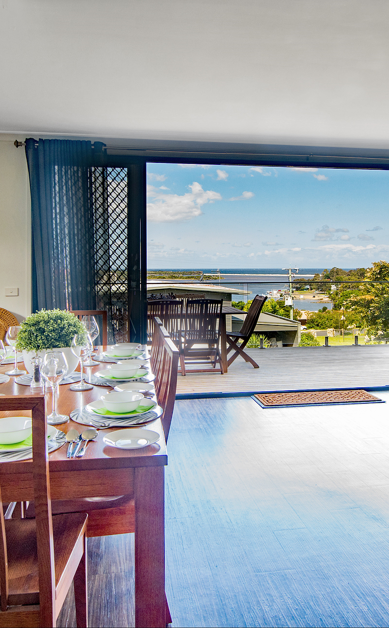 Bella Views luxury holiday rental in Mallacoota - Interior/exterior view 2