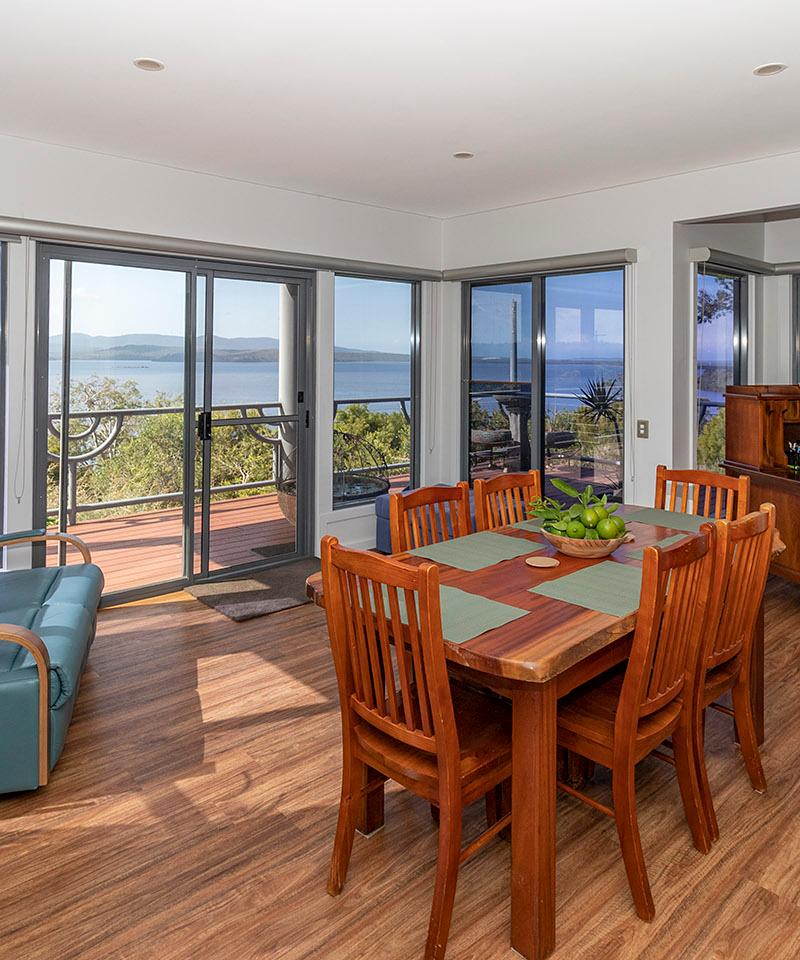 Blue Waters luxury holiday rental in Mallacoota - Interior/exterior view 2